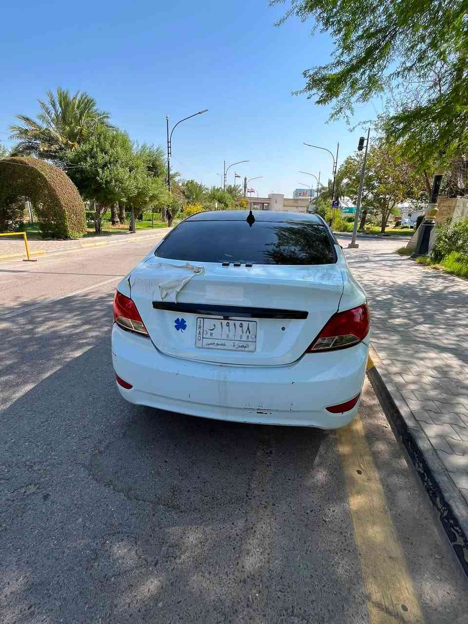اكسنت للبيع او مراوس واذا اكو مراوس حدي انطي فرق 10 ورقات او اقل 

اكسنت موديل 15 فول للاخير خليجية مكينة 1600 قطرتين دوش مكينة كير بلاد تبريد ثلج السيارة ماشية 200 بالنسبة لمديلها كلش زين سنوية السياره لـ 28 وباسم صديقي بيته بايسين خريبط اخليك بابه استخدام شخصي السيارة سابقاً كفاله تعرضت لحادث من الخلف وتصلحت فقط والبدي شوف العين وصور الحادث مرفقه مع الصور 
والقماره مغلفه فابلون اسود لا طايح صبغ السياره ولا شي والسياره مهموله يحتاجلها ترتيب 

مواصفات 
فتحة سقف 
نضام ايكو
اشاير بالمري 
تحكم استيرن جهتين 
ويلكب رياضي 16 باقي بس بالسبير لان قبل شهرين بدلته 4 رنكات وتايرات جدد 
حساسات 
كامرا
وانا مشتريلها دعامية اماميه جديده وغراض جدد من ابيعها انطيهن للشخص اليشتريها لان صراحه وقت ماعندي ابد 

سعرها 70 قفل قفل قفل ولا نص ربع ينزل لان انا ماخذها سابقاً بشدة و10 ورقات والله 

ورقمي مفتوح واتساب واتصال 

***********
