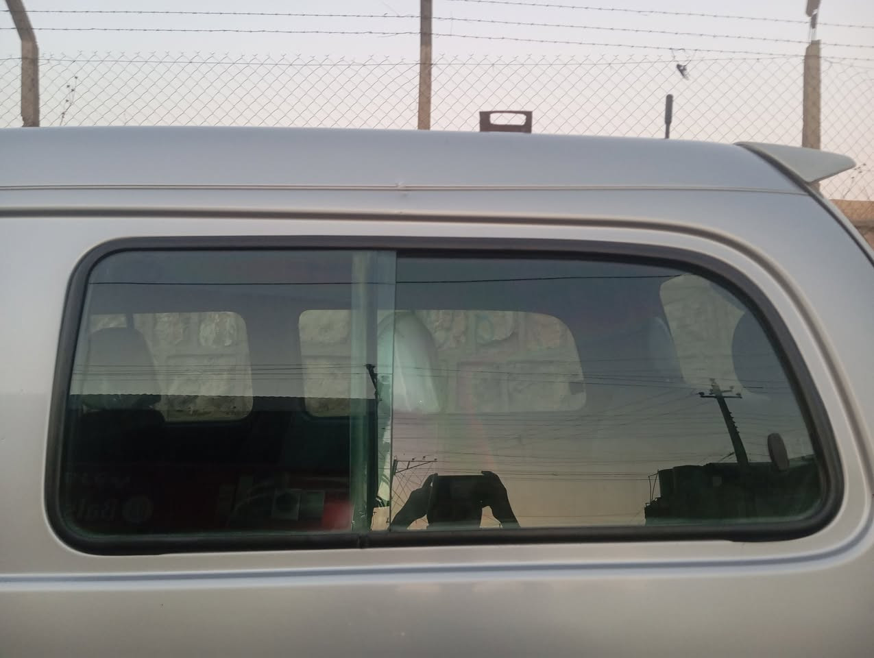 السلام عليكم 
زوج جامعات خلفية سلايد يرهم من موديل 1998-2007للبيع السعر 150 ألف للاتصال ***********
مكاني الموصل
