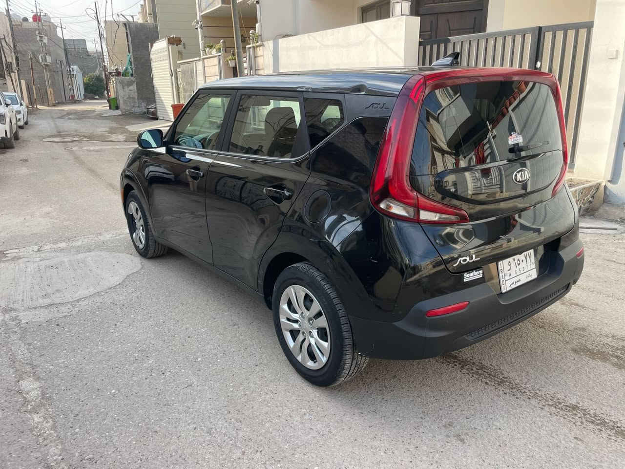 *********** جديده جدا
صول ٢٠٢١ امريكي  حادث بس دعاميه 
بدون صبغ بدون دواخل وبدون ايرباك 
سونار موجود صور الحادث موجوده 
ماشيه ٤٠ الف ميل 
محرك ٢٠٠٠ دوش 
كير محرك  مكفولات 
تبريد  ثلج 
صدر امامي خلفي جديد 
تخم تاير وباتري جديد 
تحويل ثاني يوم 
فول تحكمات ستيرن
شاشه  وكامره 
انظمة قياده 
سياره حلوه  ونظيفه وبلاديه  وعله ايد وحده  بيها كم شخط 
بالعافيه ع الياخذها 
كتلوكات وفرشات الشركه  
مكاني اعظميه سبع ابكار 
سعرها ١٣٤ ورقه 
اتصال فقط مكلف بلنشر
***********
