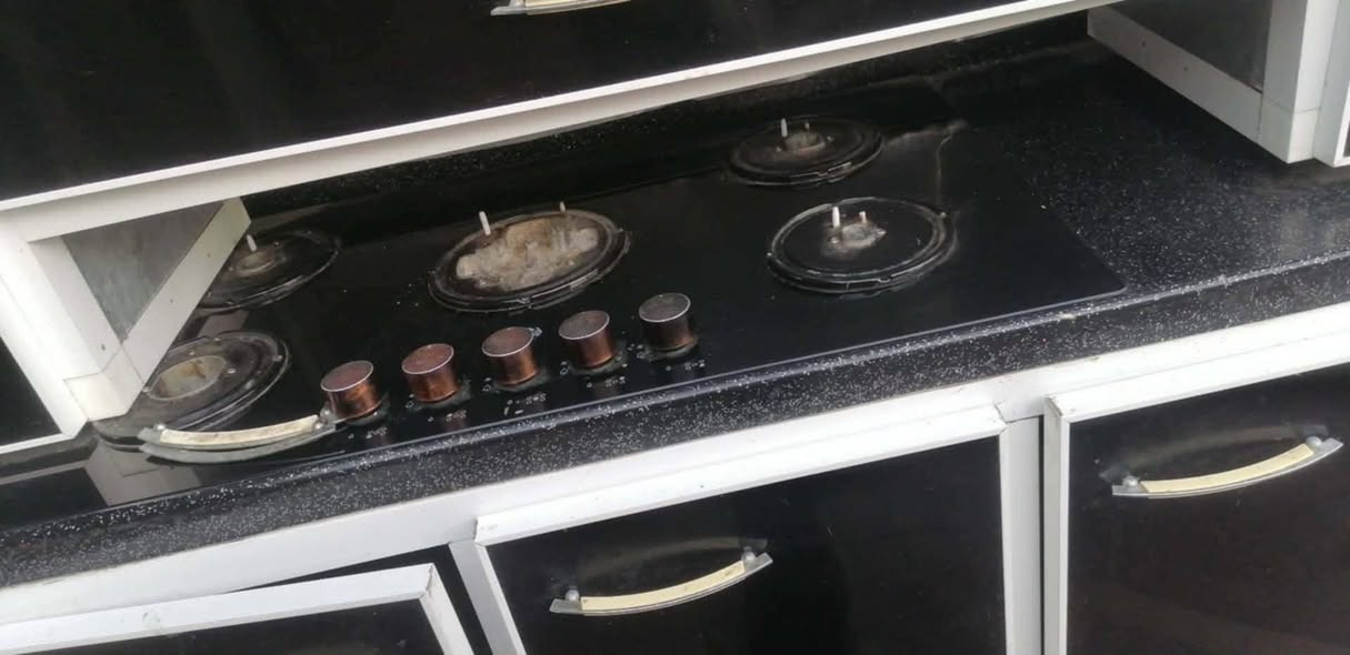 کەوەنتەر بو فروشتن
کەوەنتەرەکە دوو مەتر و نیوە تەباغەکەشی لەگەلە 
مەخسەلەکەی دوو مەترە 

نرخ ٣٠٠ هەزار


**إذا كنت صاحب هذا الإعلان وتريد حذفه لأي سبب، رجاءا أرسل رسالة إلى الدعم الفني**