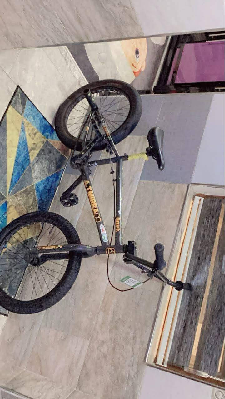 بايسكل بي ام إكس اخت الجديد مكاني الدورة حي المعلمين  السعر 145 بي مجال استعماله قليل اخت الزيرو 
***********
