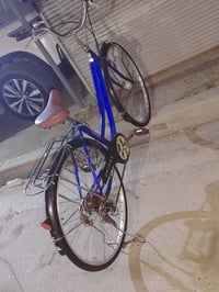 بايسكل بناتي للبيع حجم 27 كير وحساس نضيف كامل مكمل تأيرات نضيفه بايسكل...