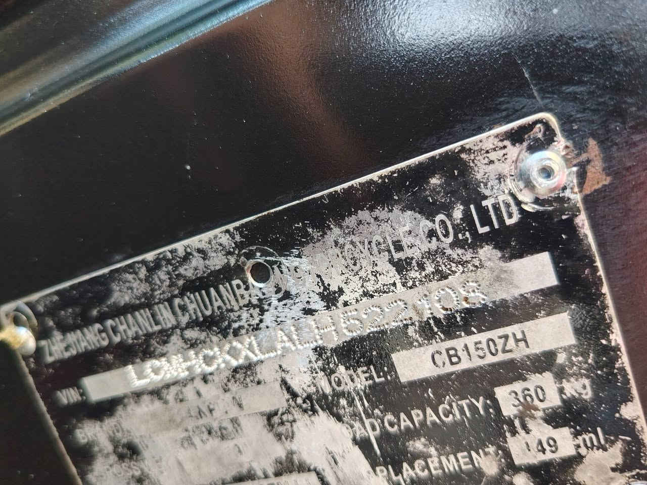 سلام عليكم ستوته للبيع صقر جمره باب اول موديل 2021 كلهه شرط الفحص جيب مصلح وفحص كهربائيات سلف كلهه شغاله دبلات شغاله ركبه مكفوله سليمه مكينه واكير واكسل شرط كفاله ستوته مامتعوبه بدي مكفول فقط مصبوغ حراري اثار جرد تخمم تاير جوبلس بليته بيهه اوراق اصولي وي الوكيل مباشر مكان ديوانيه مركز المدينه مكلف بنشر شراي اتصل وخادم الك ***********
