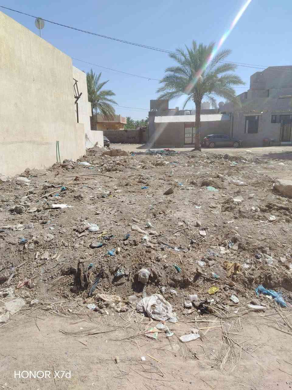 سلام عليكم قطعه أرض البيع مساحة١٠٠ متر سند ٢٥ تحول بسم المشتري العنوان كربلاء طريق بغداد عمود ٥٢ وتنزل ٢كيلو تبليط خدمات ماء كهرباء مولد شارع سعر ١٨  سعر جدن مناسب ها لا عندك سيارة ستقبل عادي  اي ستفسار عل رقم ***********
