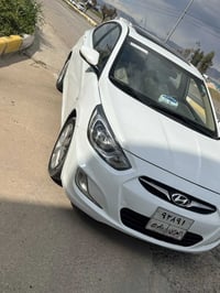 اكسنت ٢٠١٢ فول فول بلو  خمسه تكوات كشن  خمسه ويل كب كير ومحرك شرط  بات...