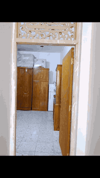 السلام عليكم
بيت للبيع منطقة الكفاءات الزراعي شارع أسواق زيتونة 
مساحه 100 متكون تواليت خارجي واستقبال والممر صاله جبيره الحمام منور وغرفة نوم وبيتونه منطقة خدمات كاملة ماء كهرباء مجاري تبليط ارصفه الفرع 8امتار قريب.على  مدارس ابتدائية ومتوسطة وسوق العبيدي 
سعر 71 وبي مجال الشراي
***********
