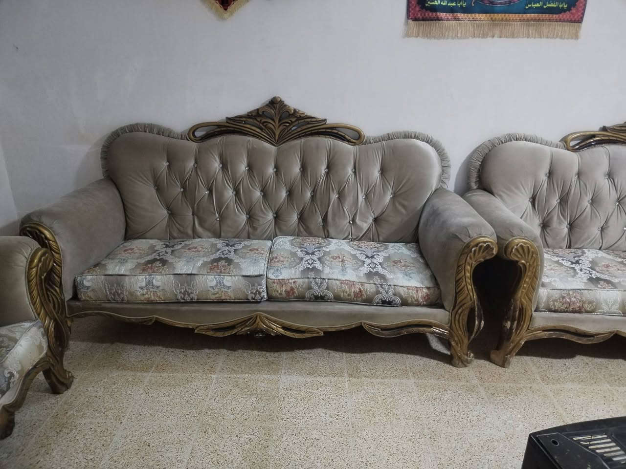 عندي ظخم للبيع سعرها ٢٥٠ الف بي مجال اي استفسار اتصل على رقم ***********
