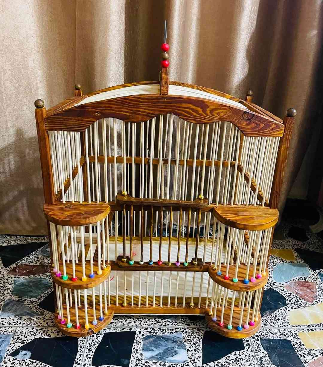 السلام عليكم ورحمة الله وبركاته اقفاص ديكورات وأنواع للبيع شغل درجه اولى كامل من كلشي مكان بغداد ام الكبر الغزلان ***********
