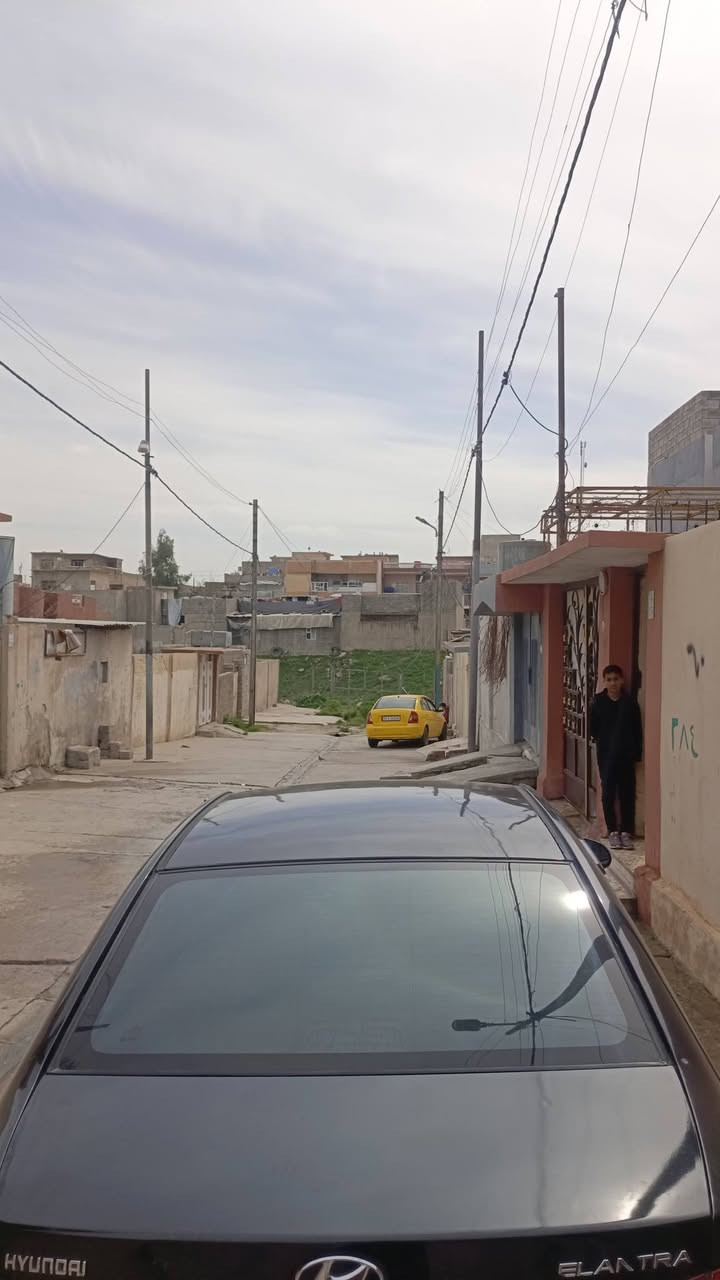 للبيع الانترا موديل 8 رقم نينوى كربون بنزين بيها محرك 16 كير توماتيك محرك شرط ضرر موضح بالصوره مال تحرير بوند وسقفيه مطوز اثر تقهيل سياره كلها شرط بدون دواخل السعر 90 وبيها مجال *********** /***********
