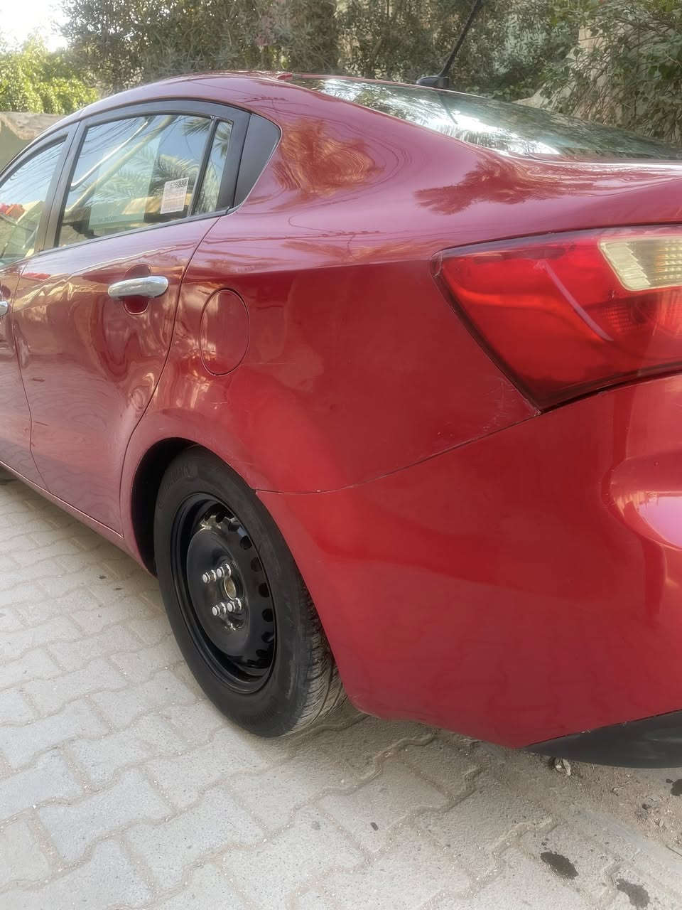 رجاء اقرة المنشور قبل لا تتصل
السلام عليكم 
ريو امريكي موديل ٢٠١٧ امريكي محرك ١٦٠٠ 
كير ومحرك مكفولات بدون فتح 
مشدود محرك جديد بيها 
حدادية جديدة لوك تبريد ثلج 
رقم بغدادانكليزي سنوية لل ٢٠٢٩ 
حادثها جاملغ وبنيد مبدلات ومصبوغات وبيها رش ٣ قطع يعني ٥ قطع احسبها احزام اذا تريد بس هية مو حزام. بيها تعديل بل فخذة الامامية حادث امريكا 
السعر ٨٨   وبيها مجال قليل. 
مكاني كربلاء الحر. 
*********** 
هاي كل تفاصيلها ما اتصور شي ما ذاكرة
