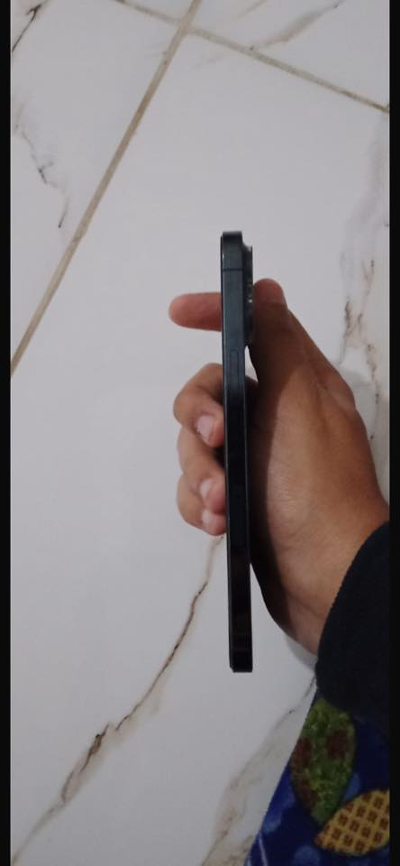 ايفون ١٢برو ماكس
كفاله 
بطاريه ٨٥ 
امريكي 
مراوس ويه ١٤بلاص 
مكاني حله 
واتساب ***********
