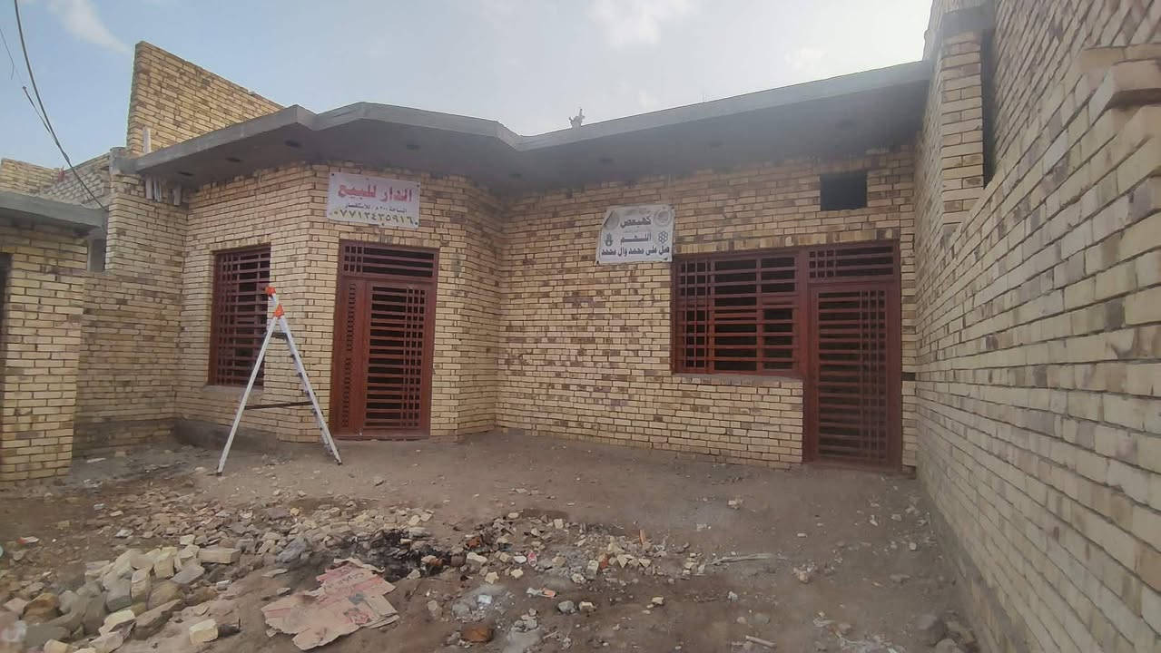 السلام عليكم هيكل للبيع حي العسكري دوانم الازم مقابل اساله الماء الشارع العام مساحه 200 متر سند 25 اي  استفسار  سعر البيت 66 قفله بيع مستعجل على الشراي اتصال على هذا الرقم  ***********
