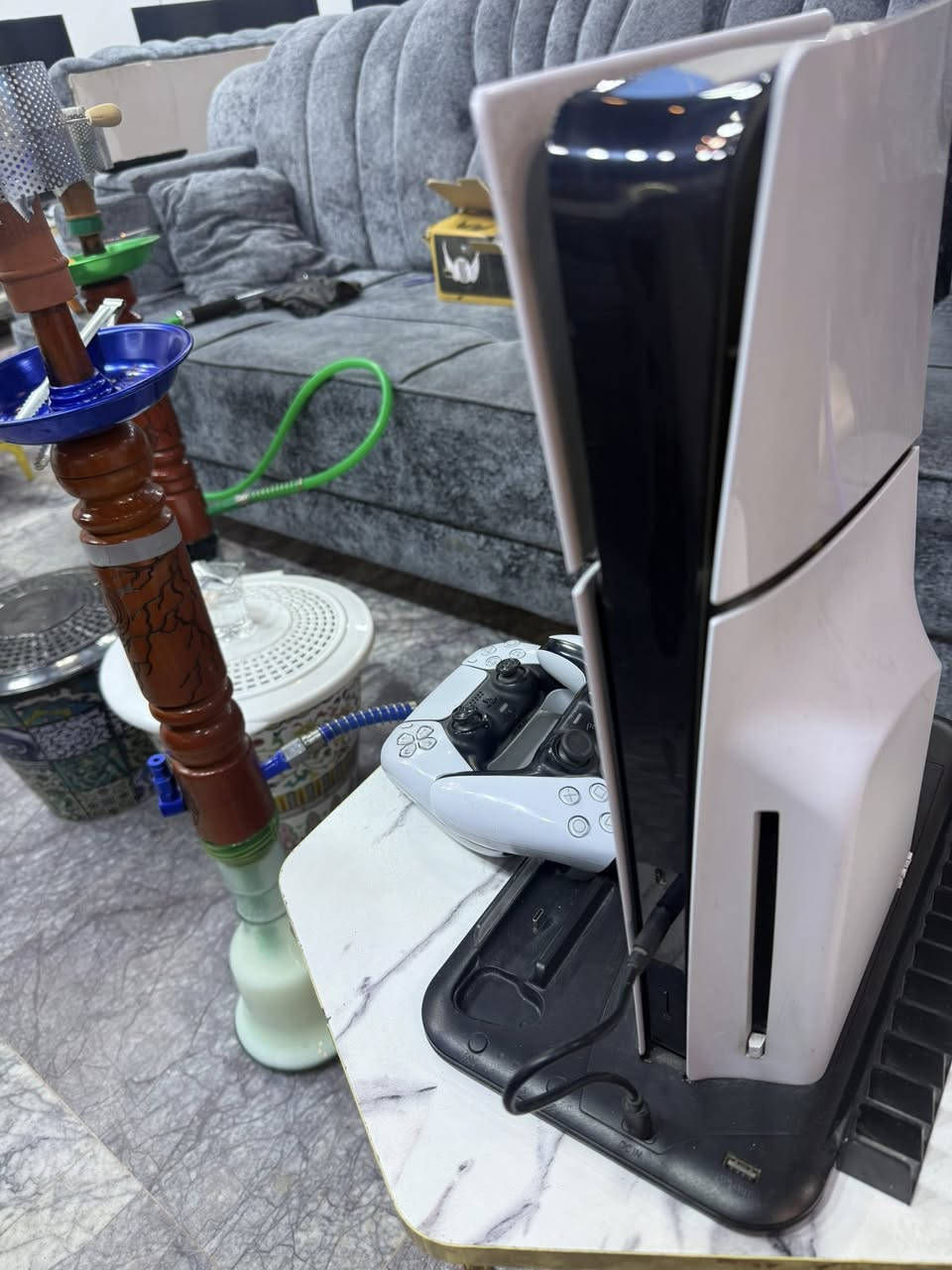 سلام عليكم بلي5 سلم مامفتوح برغي كارتونه ويا مع قاعده تبريد ويدات ثنين اصليات وشاشه حجم 50 مع ubs اوف لاين وميز شاشه مثل ماموضح بلصور العنوان البصره المعقل قرب مستشفئ الموانئ رقم الهاتف 

‭٠٧٧٠ ٥٩٧ ٣٩٤٥‬

السعر…. مليون ١٠٠ وبي مجال مستعجل علئ علئ بيعته
