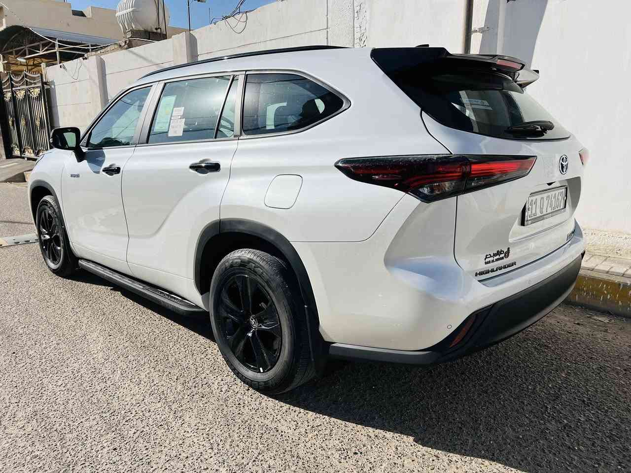 السلام عليكم
هايلاندر 2024
خليجي شركة ساز 
كفاله عامه من الرقم للرقم 
عداد المشي 27 الف 
السياره بعده بالضمان 
ولصيانه القادمه 30 الف كم
هايبرد اقتصادي ونشط كلش 
السياره حالة الوكاله 
الموصفات GLE معروفه مواصفاته 
مودات قياده 
شاحن واير لس 
اوتو هولد هاندبريك بصمه 
ايفي مود 
فتحة سقف 
مقاعد جلد 
تبريد مركزي 3 قطع 
فول تحكم مقود 
رقم السياره بغداد تحويل مباشر 
مكان السياره الرمادي 
للتواصل على الرقم 
***********
