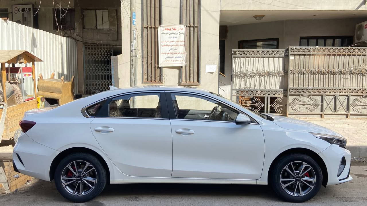 KN 3   2024كفالة
ماشية 22210km 
المواصفات..
✅اللون ابيض 
✅بانوراما 
✅اشاير بالمري
✅مري شفط 
✅رادار امامي خلفي 
✅كامرة دوارة 
✅داخل أحمر 
✅كروز سرعة
السيارة نظيفة حيل بعد بجيس الوكاله وعلى وضع الشركة 
فقط البنيد طخه بسيطة ومبينة بالصورة 🔴
رقم بغداد تحويل ثاني يوم صاحب السيارة شرعي  

***********

السعر 145وبيها مجال للشراي مكاني بغداد البياع
