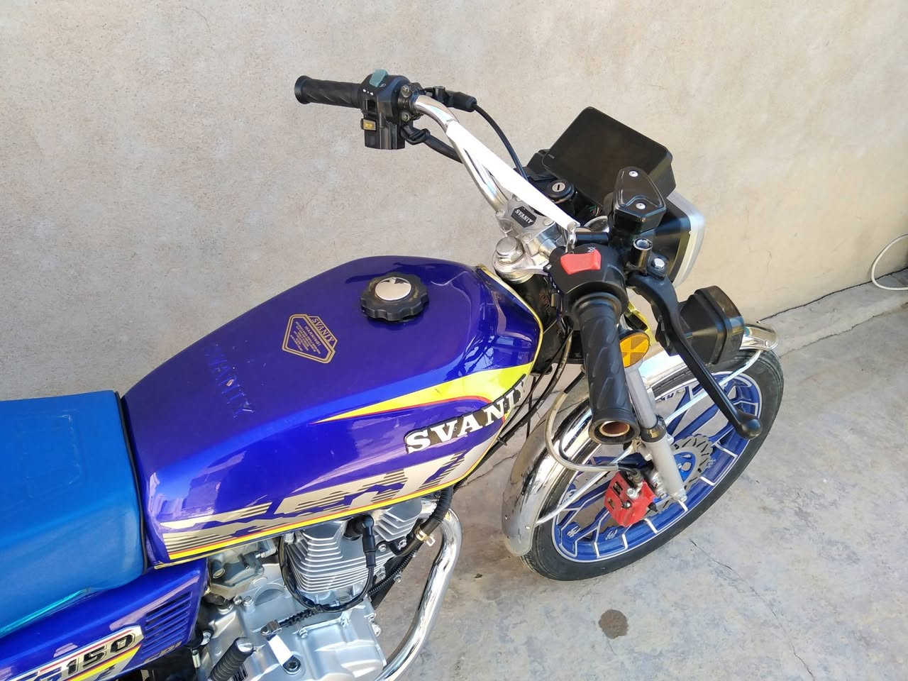 السلام عليكم موطور للبيع موديل 25 رايدو 750 بي مجال مكان الجدعه محرك 150 شرط ما مفتوح ***********
