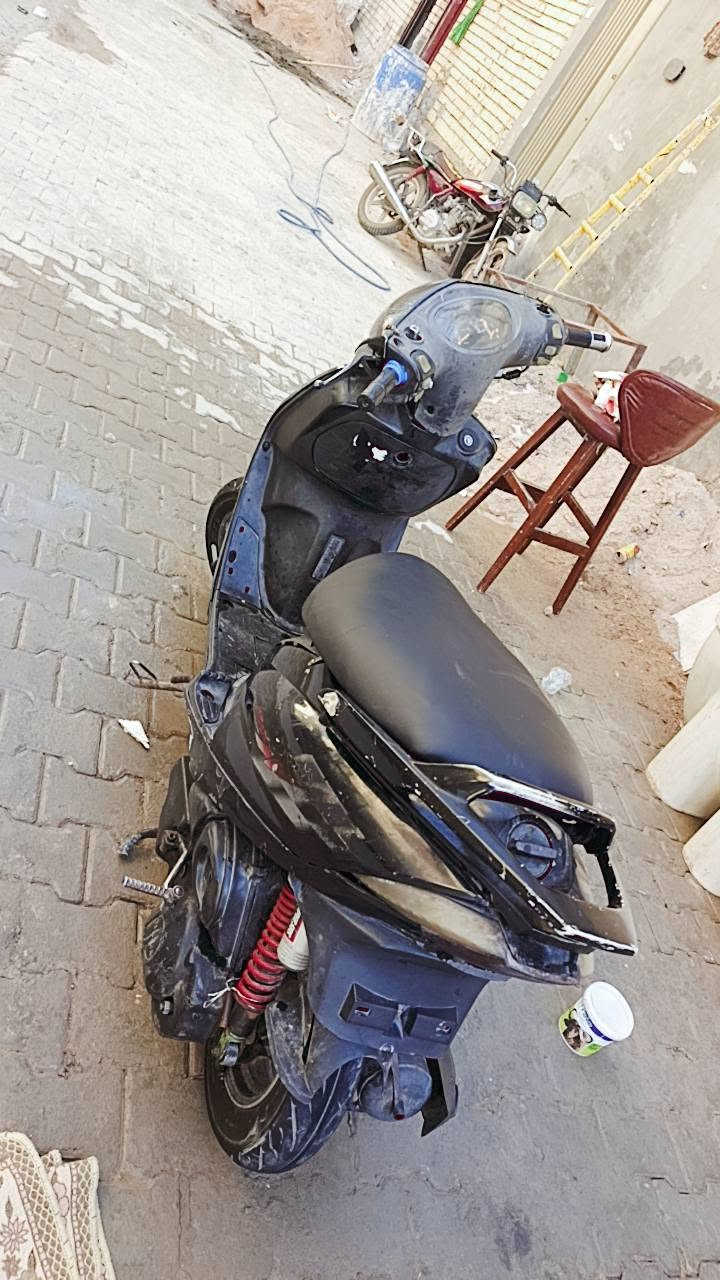 ماكس 140 دراجة نضيفة وخير من الله السعر 350 وبيهة مجال ***********
