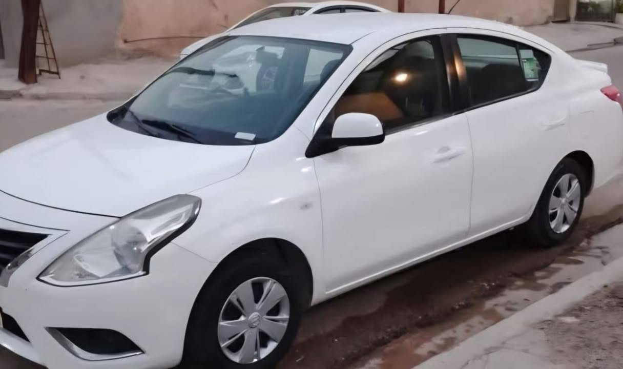 السلام عليكم اخوتي معروض للبيع
نيسان سني مصري مؤديل 2023 كفاله عامه من كلشي فقط شخوط بصيطه بل دعاميه والباقي كفاله عامه لا صبغ ولا بارد ماشيه (7500) كيلو بسم شركه داخل اسود للبيع او مراوس بسياره شاجناج فئة 75 او 95 فقط هذني الي مطلوبات والباقي لا السعر (115 ) ورقه او بيه مجال بصيط للستفسار عل رقم الواتساب فقط 
(***********) مكلف بل بيع
