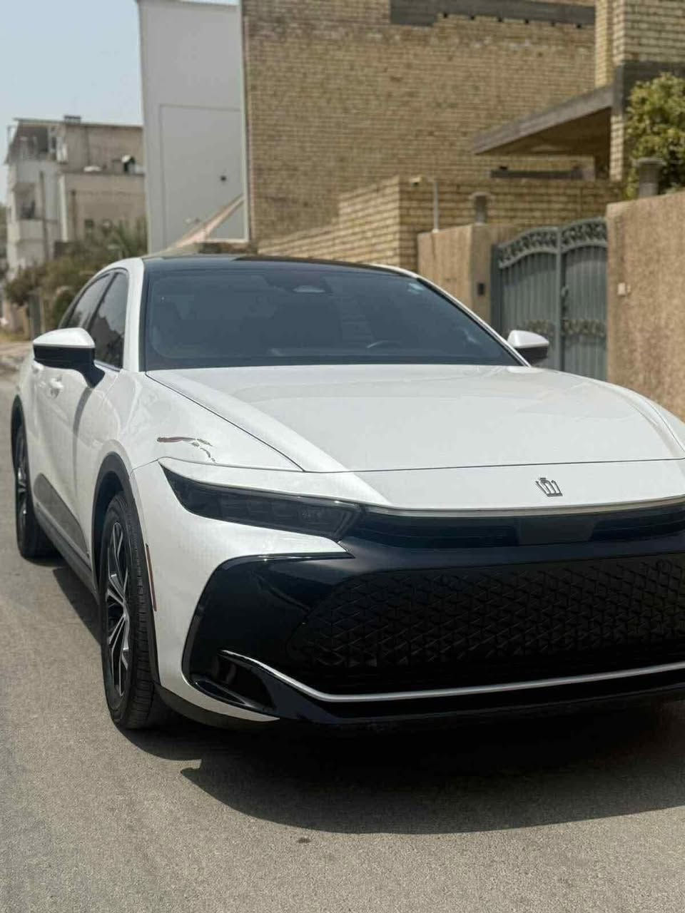 السلام عليكم
كراون موديل 2023 وارد امريكي 

فئه لمتدد

رقم /بغداد باسمي

السيارة هايبرد 

بيها بارد ب جاملغ لامامي لايمن وبي عواج بل حماله مال جاملغ ومرجعه 

ولبجم كله راجع نفسه غراضها اجت وياها 

لون ابيض 
ماشيه ٣٣ الف ميل

عنوان بغداد البلديات 

للتواصل خاص 
السعر ٣٠٧ ( ما يعجبك اعبر المنشور ) 

للإتصال ***********
