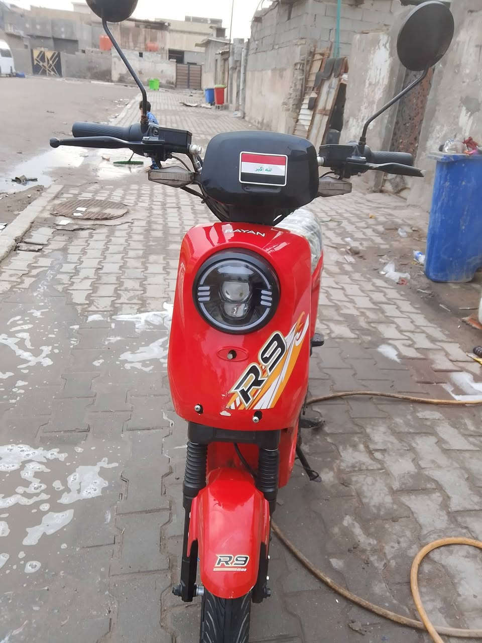 دراجه شحن R9 للبيع موديل 2025 بعدهي جديده مابيها اي نقص كهربائيات كلها شغاله لايت هورن أشاير دراجه جاهزه العنوان بصره المعقل السعر 450 رقمي ***********
