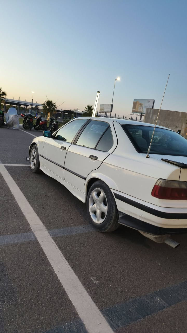 السلام عليكم e 36 محرك 1800
كير اوتماتيك مصبوغة عام للجمالية  كير مكينه خير من الله تبريد نقص كتف بنكه سيااره احله من لصور  موديل ٩٢ مابيه نقص  بسمي تحويل مباشر  مكاني بغداد حي الجهاد السعر ٣٣وبيه مجال وبلعافيه على ياخذه  ***********
