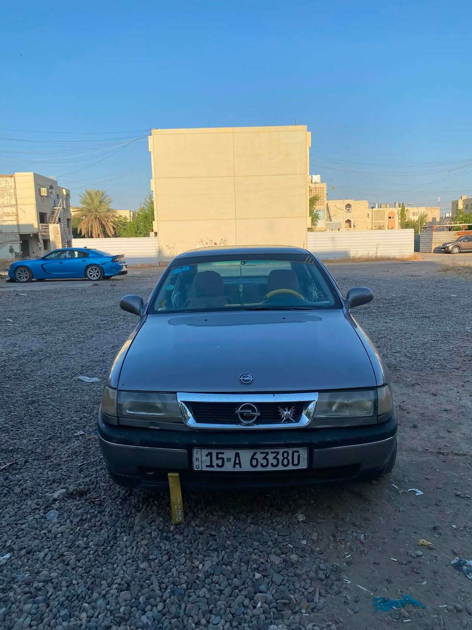 السلام عليكم اوبل فكترا للبيع 

1993 موديل 
سنويه 2030 
مكينه 1600 
رقم انبار دولي 
السياره حلوه وجديده 
وماناقصها برغي تركب وتطلع 
نصبة السياره حيل حلوه ومرتبه 
فحته سقف تخم تاير صدرها جديد 
السياره احلى من الصور بهواي مكانها صلاح الدين 
***********
