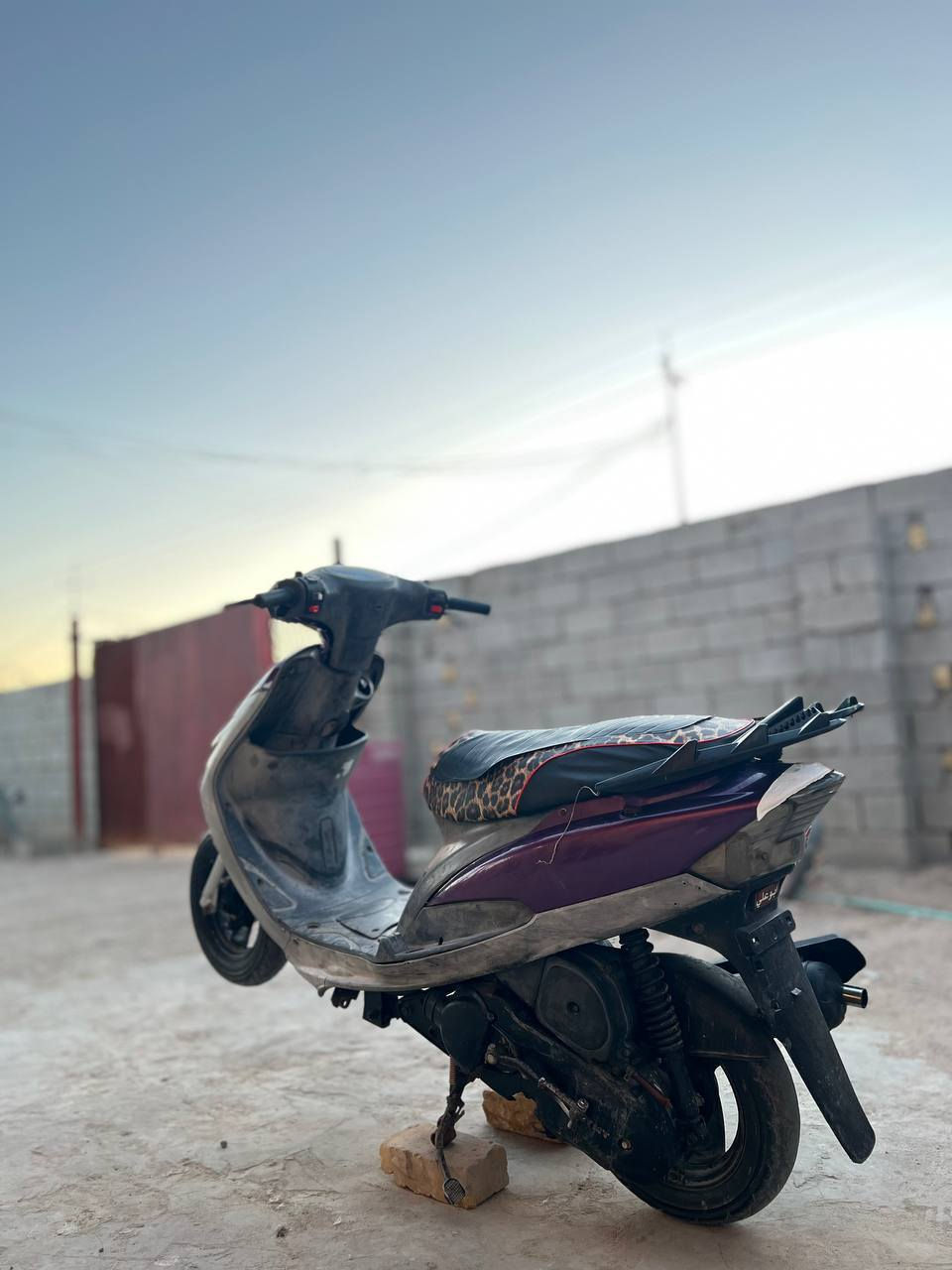 سلام عليكم  ماكس قجمه لبيع يوم راوس(ماكس عدل) خاتم واحد مفتوح مره واحده خير من الله (ناقصه بس سلف) 
لا تنقص ولا تبخر سعر 600(بي مجال  الطيبين) 
مكاني البصره القرنه الغثر ***********
