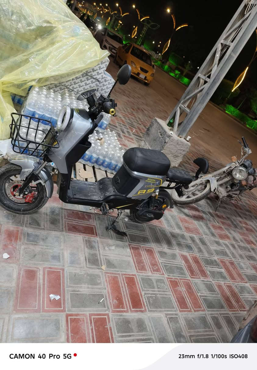 سلام عليكم دراجه شحن خمس بطاريات جديده استعمال اسبوع فقط العنوان كربلاء ***********
