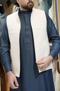 دشداشة فاخرة • عكل و شماغ • الإمام عون