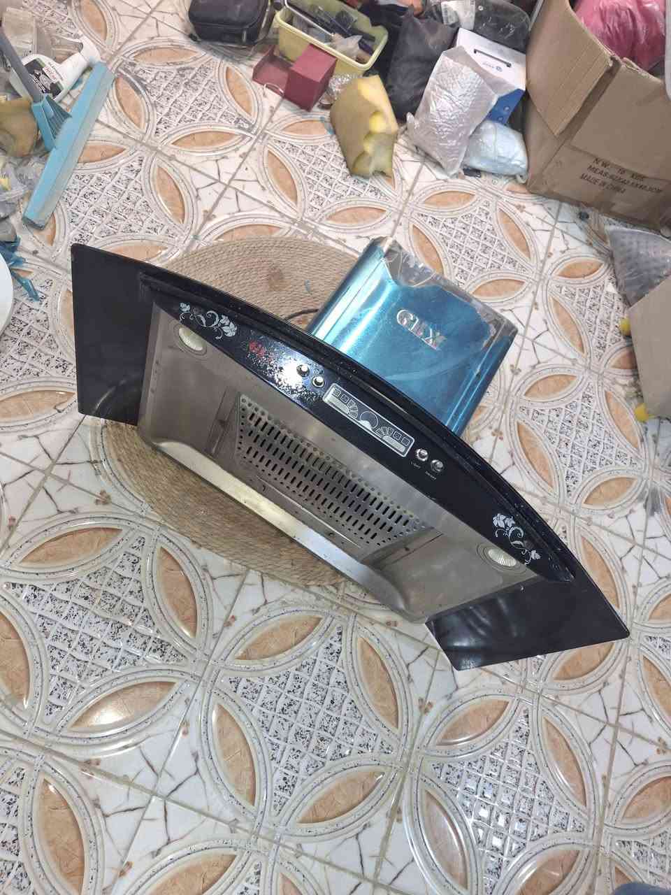 ساحبه هواء مطبخيه كلش نظيفه واجه زجاج  ٦٠ الف


**إذا كنت صاحب هذا الإعلان وتريد حذفه لأي سبب، رجاءا أرسل رسالة إلى الدعم الفني**