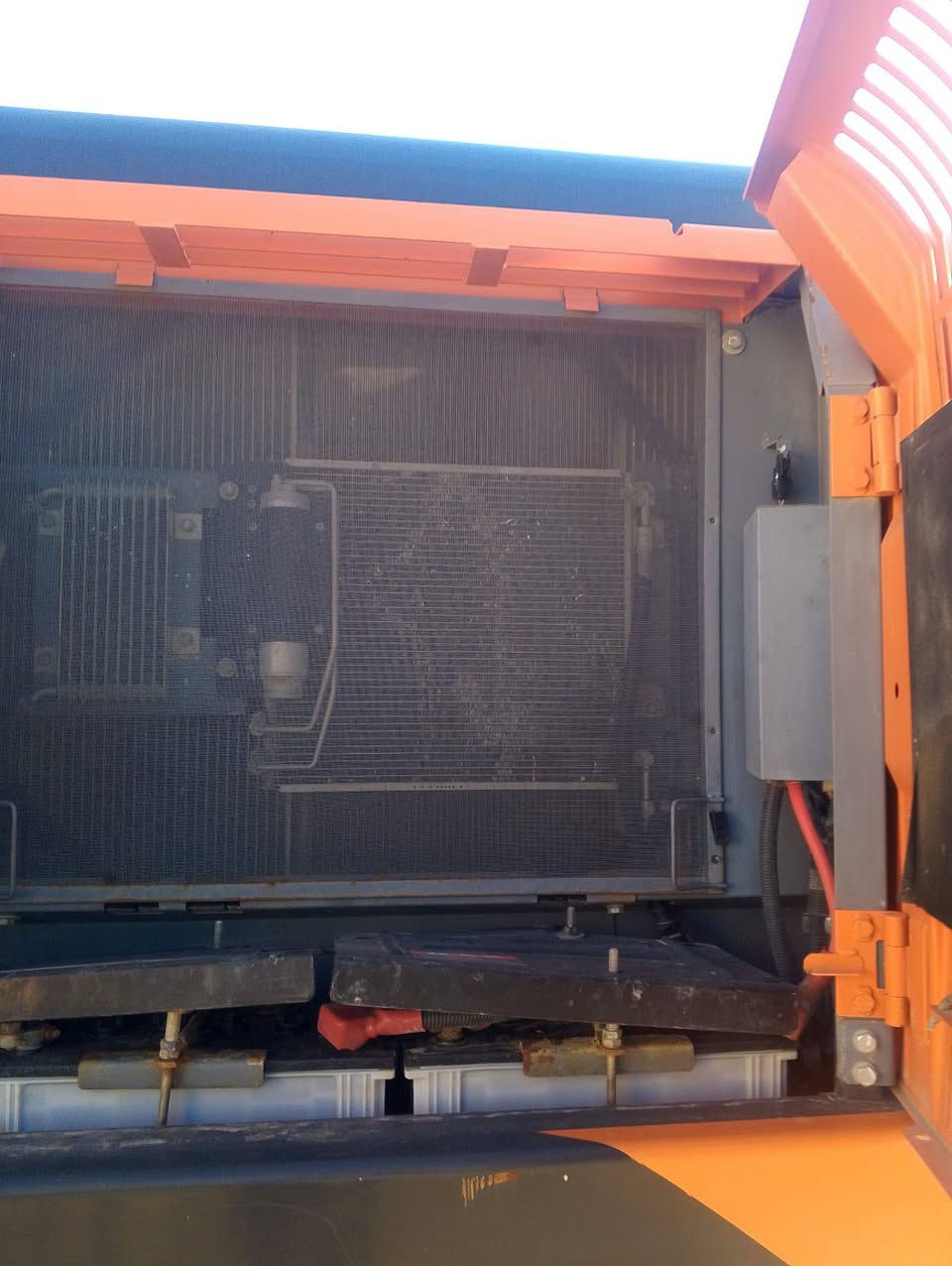 السلام عليكم 
الحفاره B5_210K_2018 الحفاره مكفوله من فتح 8رولات مشتغله 7000 مكينه علل وضع الشركه
 📍العنوان: النجف_مشخاب
$625وبه مجال
الستفسار اكثر التصال علا الرقم (***********)
