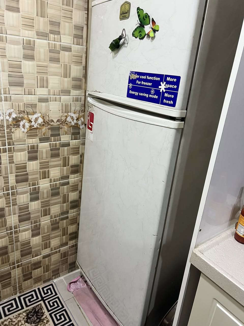 ثلاجة + طباخ للبيع مستعمل وثنينه تشتغل مابيه اي شي
ثلاجة ب100 وبيه مجال 

وطباخ 75 الف


**إذا كنت صاحب هذا الإعلان وتريد حذفه لأي سبب، رجاءا أرسل رسالة إلى الدعم الفني**