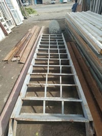 عندي سندويج و درج للبيع 07722559852