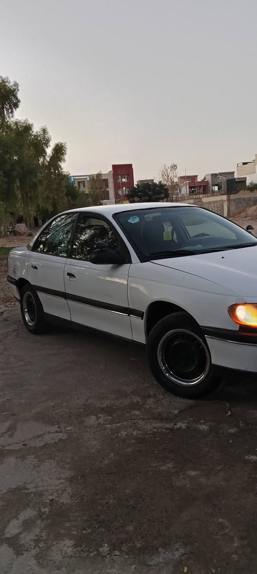 موديل 97 نضيفة كلش بس محركهة بي تنقيص يرادلهة محرك باقي تفاصيل مضمونة باسمي وهزة بعدهة مساقطة رقم اربيل كشنات امامية كهرباء جام امامي كهرباء تدفئة شغالة سعرهة من الاخير34 اذا تعامل لتخابرني ..
*********** كالار, السليمانية
