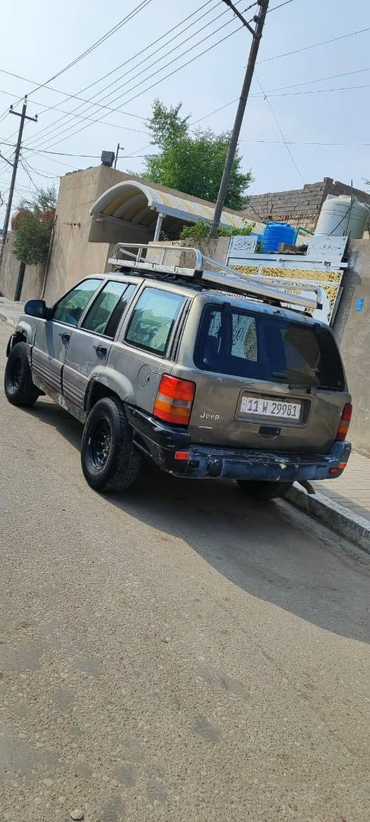جيب شيروكي  مديل ١٩٩٧  محرك   2500 السياره  حداديه كلش تعبانه  تبريد عاطل  كهربائيات  نص ونص  السياره بسمي   مكان السياره بصره  ***********  
السعر ٣٤
