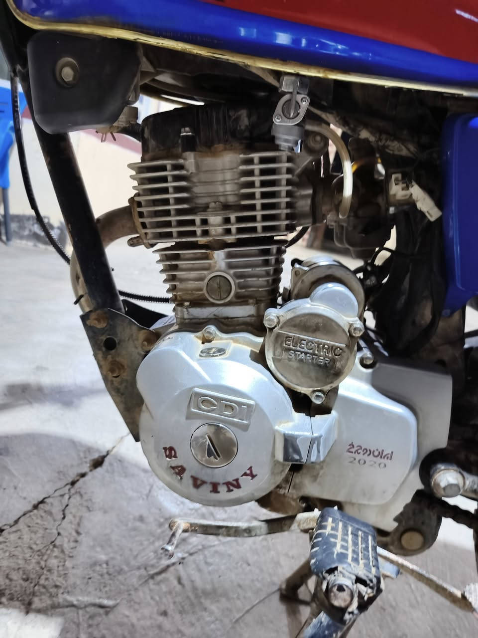 سلام عليكم دراجة سيفان موديل 20 بيها خيط بخار دراجة خير من الله كهربائيات كاملة نقصها فقط بك لايت وسلف السعر 350 وبيها مجال للطيبين شراي يتصل *********** مكاني دلي عباس سراجق
