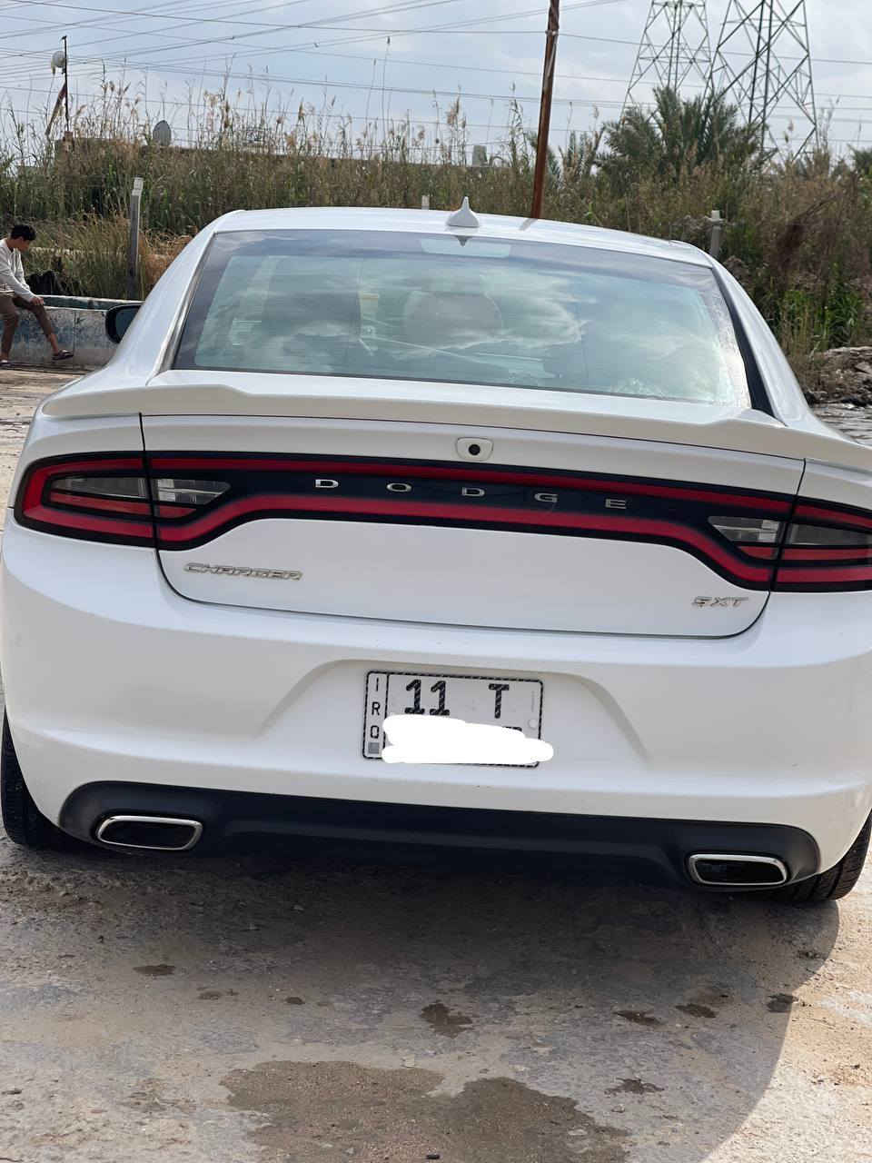 السلام عليكم
جارجر 2016
رقم بغداد سنويه باسمي
ماشيه 102
داخله كلين و بالعراق صار بيه حادث موضح بالصور
مكفوله كير و محرك و تبريد و حداديه مكفوله من كلشي عدا الي بالصور
سعره 215
للتواصل ***********
