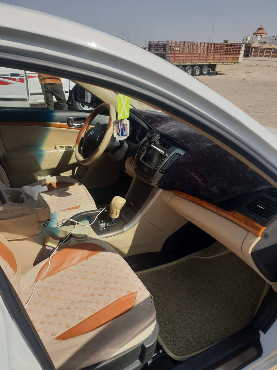 سوناته 2011 ادوات بيه كتاب مرور محجوز رقم بس تدفع كمرك وترقم انبار صبغ احزام محرك بي تنقيص السعر 55 وبيه مجال
***********
