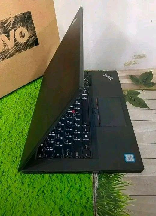 💥 لابتوب شغل واحترافي — بسعر ما يتوقع! 💥
━━━━━━━━━━━━━━━━━━━━
🔷 Lenovo ThinkPad T460
الاسم اللي ما بيخذل — موثوقية ثبتت عبر السنين!
━━━━━━━━━━━━━━━━━━━━
⚙️ المواصفات
🧠 المعالج : Intel Core i7 — الجيل السادس — حتى 3.4 GHz
💾 الرام : 8GB DDR3L — 1600 MHz
💿 التخزين : 256GB SSD — تشغيل فوري بدون انتظار
🖥️ الشاشة : 14 بوصة FHD — 1920×1080 — IPS — Anti-Glare
🪟 النظام : Windows 11 Pro أصلي 64-bit
━━━━━━━━━━━━━━━━━━━━
🎁 الجهاز جاي بكل شيء!
✅ شاحن أصلي
✅ شنطة حماية
✅ ضمان شهر كامل
✅ حزمة أوفيس كاملة
━━━━━━━━━━━━━━━━━━━━
💰 السعر : 950,000 جنيه فقط
📍 الموقع : بورتسودان و امدرمان 
━━━━━━━━━━━━━━━━━━━━
🌺 عندنا عروض أخرى تناسب كل الميزانيات 🌺
📞 للطلب والاستفسار : خاص0905556335
0114126830
━━━━━━━━━━━━━━━━━━━━
⚡ تواصل قبل الفوات — الكمية محدودة!


**إذا كنت صاحب هذا الإعلان وتريد حذفه لأي سبب، رجاءا أرسل رسالة إلى الدعم الفني**