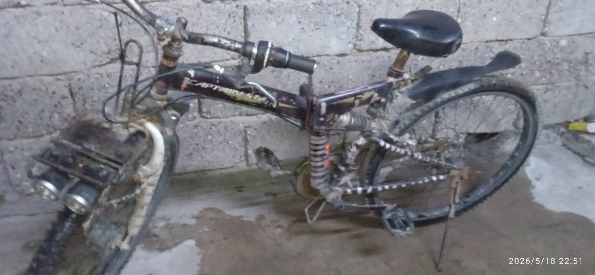السلام عليكم 
بايسكل جبلي لل بيع مواصفات دبلات ور وكدام  كير ثنين  يعوزو بس قمجه سعر 40 وبي مجال بسيط لل طيبين ال شراي يراسلني عل خاص


**إذا كنت صاحب هذا الإعلان وتريد حذفه لأي سبب، رجاءا أرسل رسالة إلى الدعم الفني**