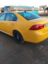 تكسي • ٢٠١٠ • بدون حادث