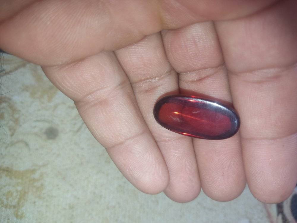 ياقوت فريقي ملاكط للبيع شرط اصلي طبيعي رباني سعر القطعه 40 مع التوصيل ***********
