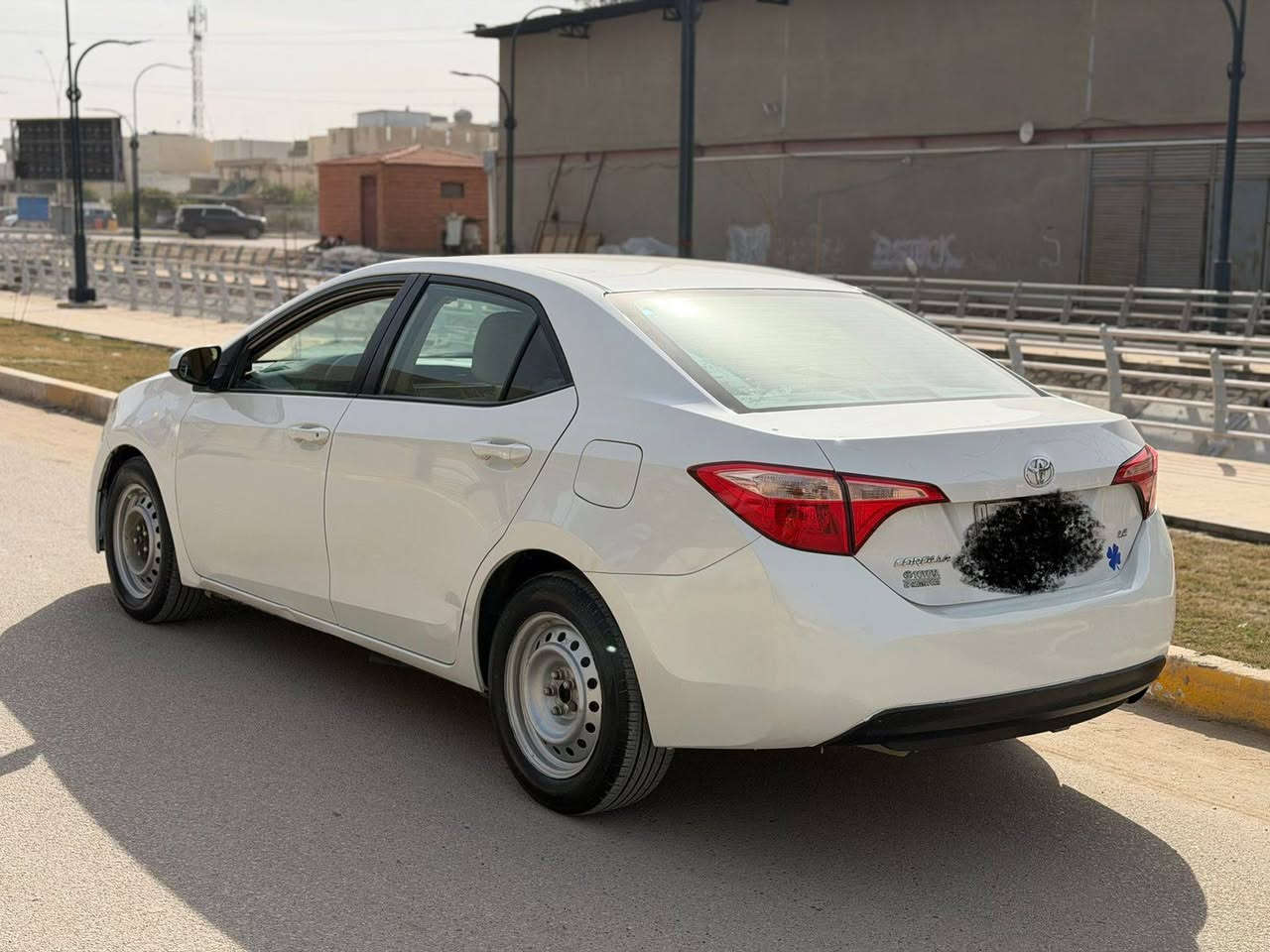 سلام عليكم كورلا مقدس موديل 2018 امريكي حادث جاملغ وبنيد بدون دواخل  ماشيه 100 الف محرك كير خير من الله رقم بغداد بأسمي بيه قطعتين صبغ فقط 
محرك 1800 
123 وبيه مجال 
***********
