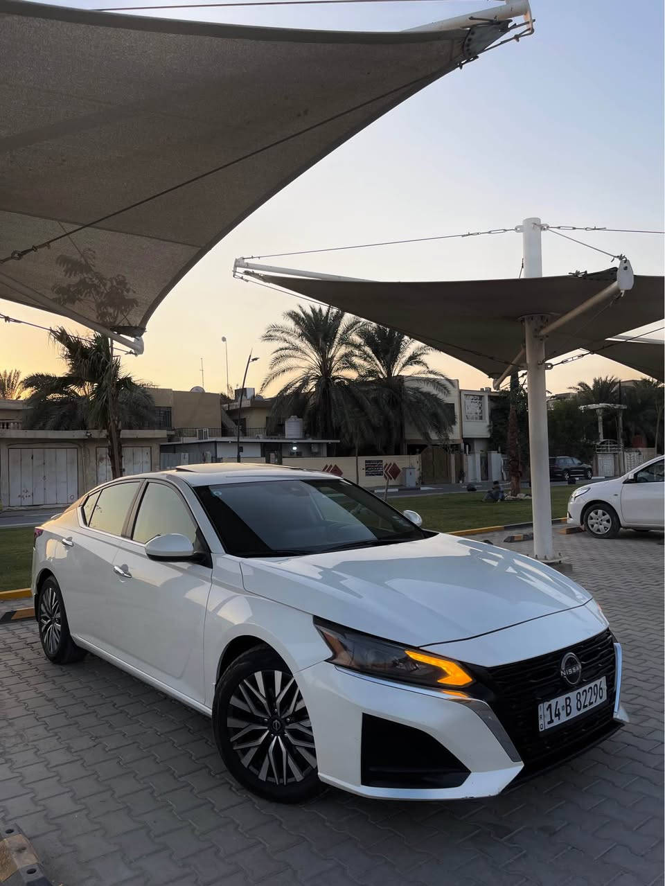 نيسان التيما 2024 
مكينه 2.5 
بصره حره تحويل ثاني يوم 
 ابيض صدفي 
كفاله عامه من دعاميه للدعاميه كفاله حته من البارد 
فقط تقرير ( شغاله ) 
نقص برغي مابيها جاهزه كامله 
المواصفات : 
فول مواصفات :
فتحه 
تحكم كشنات كهرباء 
شاشه الحجم الاكبر كار بلي 
شحن لاسلكي 
تدفئه مقاعد 
تدفئه ستيرن 
رادار امامي 
رادار خلفي 
رادار جانبي نقط عمياء 
حساسات امامي خلفي 
وقوف ذاتي 
لد امامي اشاير لد + زنون بلاد 
تحديد مسار وعدم الخروج من المسار 
سايد بريك بصمه 
اوتو هولد 
كامره خلفيه 
تشغيل عن بعد 
دبل جام 
بيها هواي مواصفات غير مذكوره ....
# مكينه كير حداده كفاله كفاله 
تايرات بلاد مال شركه 
السياره كلها على البلاد حته سبير والعده بلاد 
كتلوكات الشركه بيها 
السعر : 173 وبيها مجال 
رقمي : *********** البصرة, العراق
