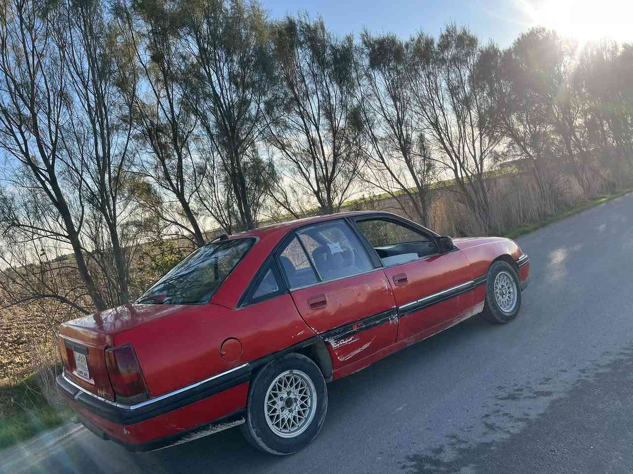 سلام عليكم بيع او مراوس سعرها١٩$وبيها مجال !!
اوبل اوميكا موديل ١٩٩١ كير اوتماتيك محرك ٢٠شرط لاتبخير ولا تنقيص حجم المحرك ٢٠رقم نينوى سنويه خظره صدر خلفي امامي جديد 
تايرات نص عمر كهربائات كلها شغاله بطاين جدد مسجل شغال 
سعرها ١٩$وبيها مجال بيع او مراوس مكاني تكريت 
***********
