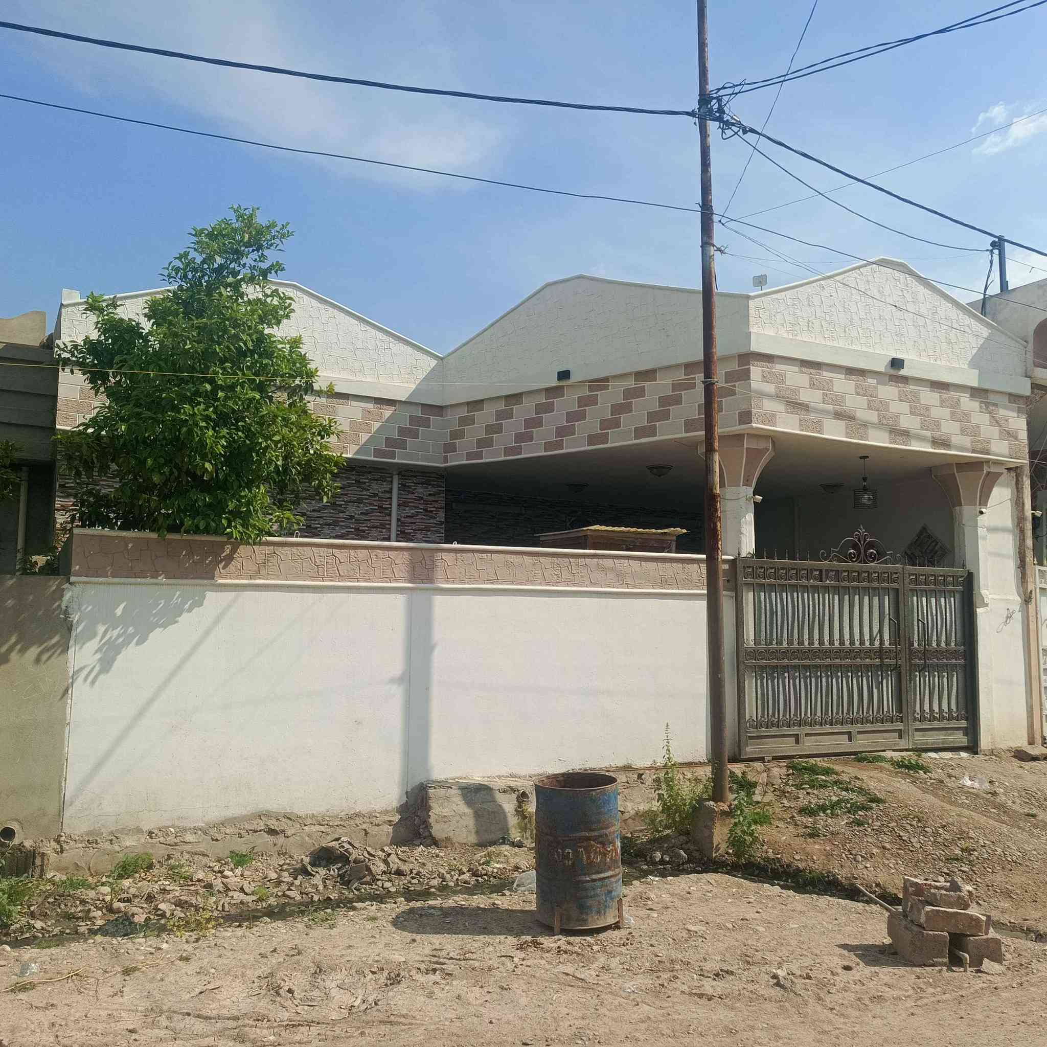 بيت حديث طابو صرف بشرط التحويل ٢٠٠ م كركوك ليلان حي بهار*********** كركوك, العراق
