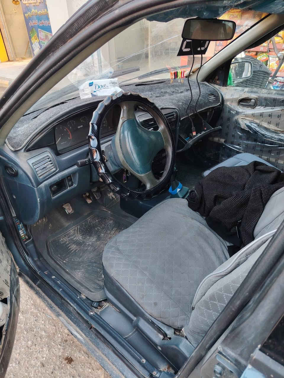 السلام عليكم كيا سيفيا موديل 93 سياره جديده خير من الله سعر 38 وبها مجال سياره ما  سنترلوك دبل اشاره كل شيء بيها شغال مسجل تبريد سنويه لل 28 رقم ***********
