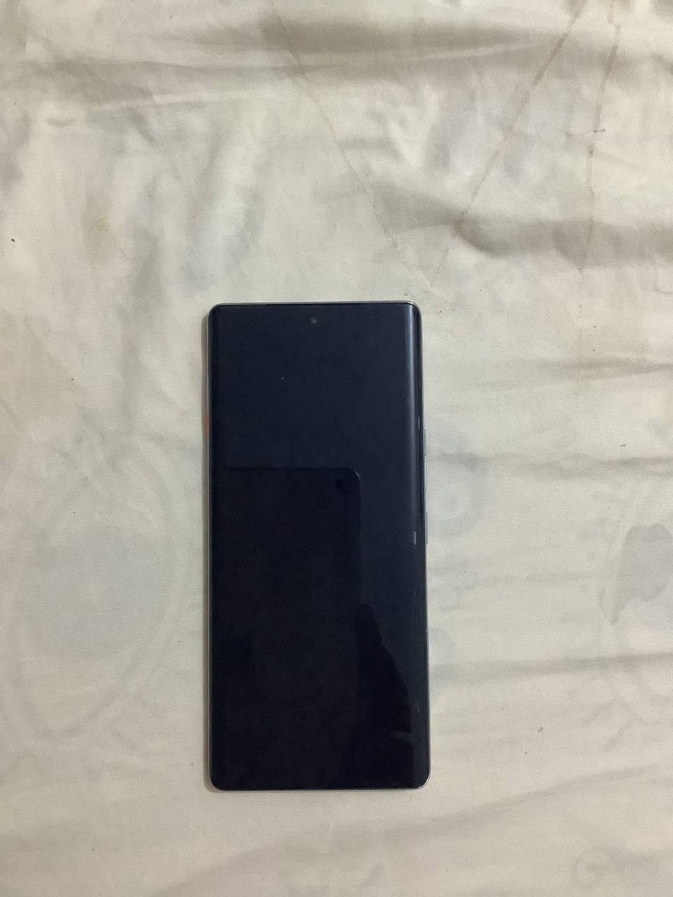 السلام عليكم
Tecno camon 40 pro 5G

جهاز عميق ابن عميق فوول نظافه 99 من 100

جهاز استخدامه بسيط فقط اتصالات وحتى ما منزل عليه العاب

مواصفاته :

1 : شاشة 144 هرتز بكل القوائم و بالتطبيقات 120 هرتز

2 : ذاكرته 256 غيغا

3 : ذاكره عشوائية (رامات) : 12+12

4 : معالج : Dimensity 7300 Ulyimate

5 : إصدار أندرويد : 16

6 : إصدار الجهاز : v1.3

ملاحظة : تجي كارتونته وياه و شاحنته و الكفر ماله و تفصح وين ما يعجبك لان الجهاز مضمون و استعمال بسيط 

كل هذا بسعر 325 الف وبي مجال بسيط 

وتذكر رامته 12+12 و ذاكرته 256 يعني يسوه

مكان بابل شارع 80 الاستفسار الاتصال بهذا الرقم

***********

