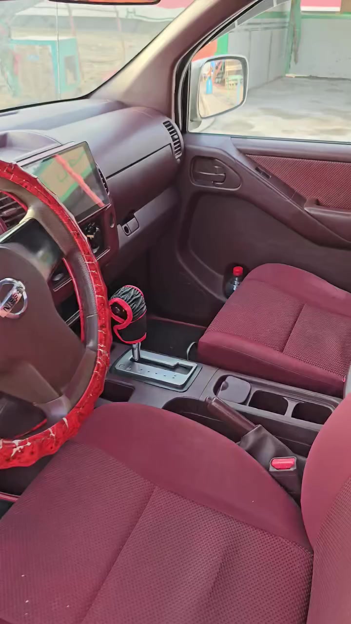 السلام عليكم نيفارة مديل ١٣رقم واسط دولي توني بدلتة بأسمي مكفولة من الصبغ السيارة بيهة مكانت بارد السيارة جاهزة ومسويلهة ادامة كاملة محرك مجفتة شغل درجة أولى بي ضمان تبريد وية السويج كير اوتوماتيك رايدهة ١١٥ الشراي يتصل *********** واتساب ***********
