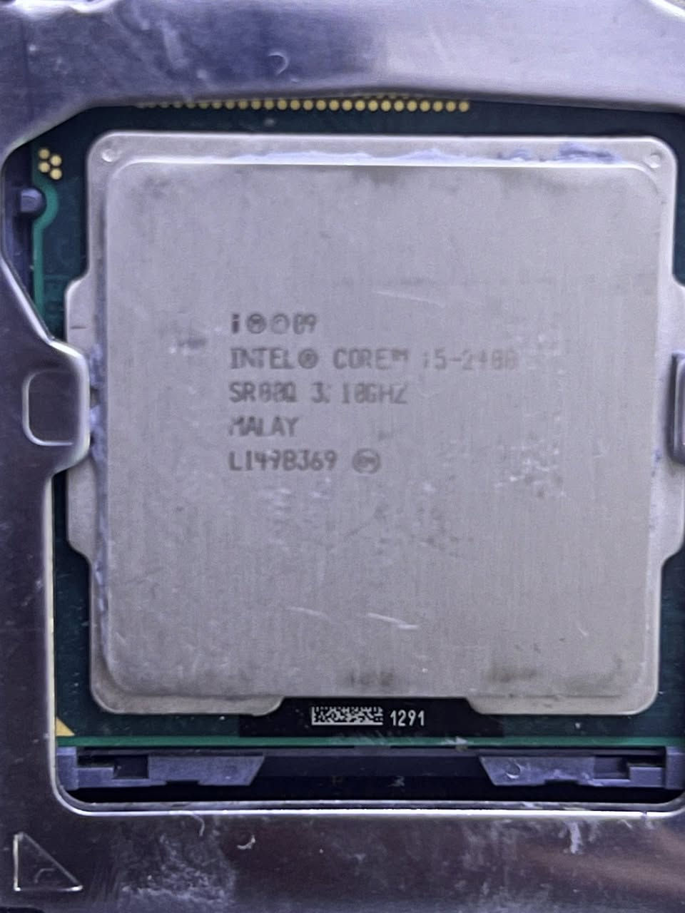 مذر بورد ومعالج i5 2400 بي كارت شاشه مدمج
ورامات ثنين DDR3 8g لمجموع 16g ب 50


**إذا كنت صاحب هذا الإعلان وتريد حذفه لأي سبب، رجاءا أرسل رسالة إلى الدعم الفني**